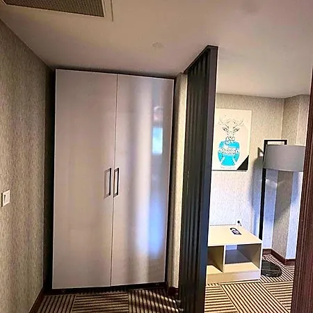 Shelby Hotel Talas